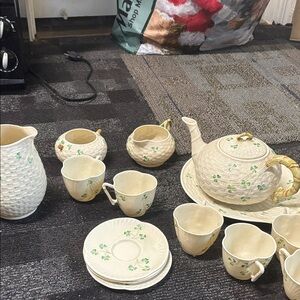 Elegant Belleek Irish pattern retail over 600